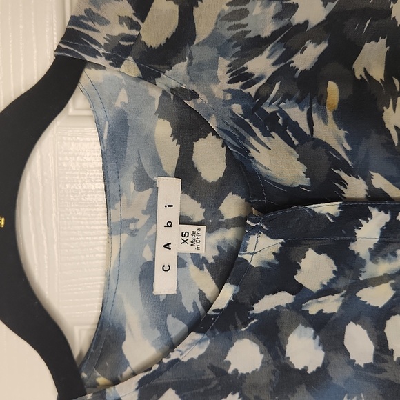 Cabi Women's Blue/White DappledDot Floral Semi Sheer Sleeveless TunicTop Size XS - Picture 7 of 12